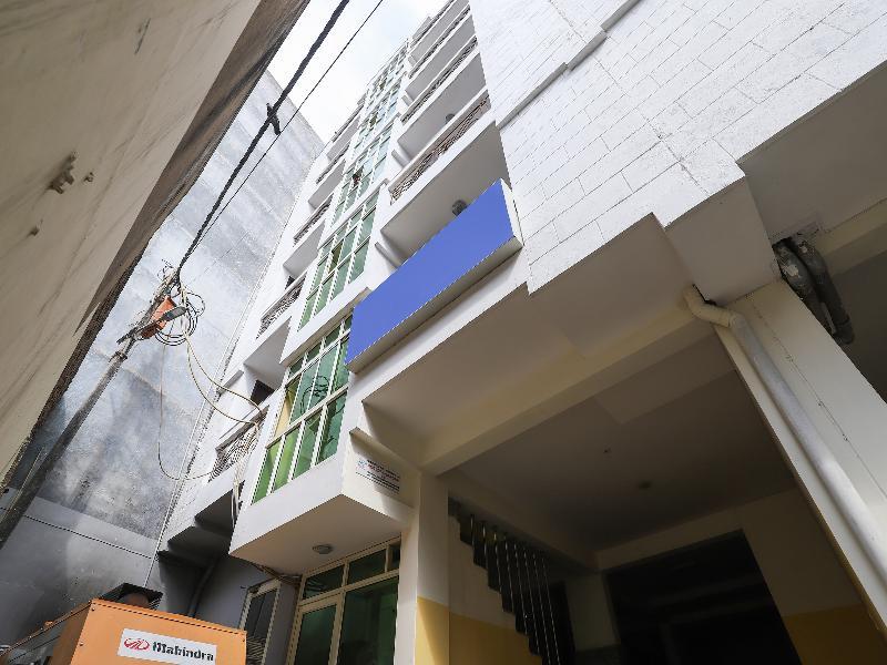 Oyo 28126 Charanpahari Hotel New Delhi Exterior foto